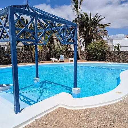 Ocean View Apartment *
