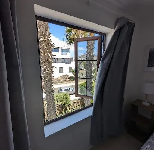 Ocean View Apartment *